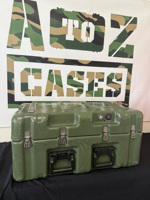 Pelican Hardigg Military Transport Footlocker ( 32x17x16 )