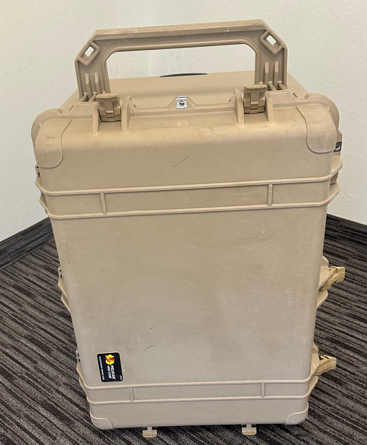 Pelican 1660 Protector Series (Desert Tan)