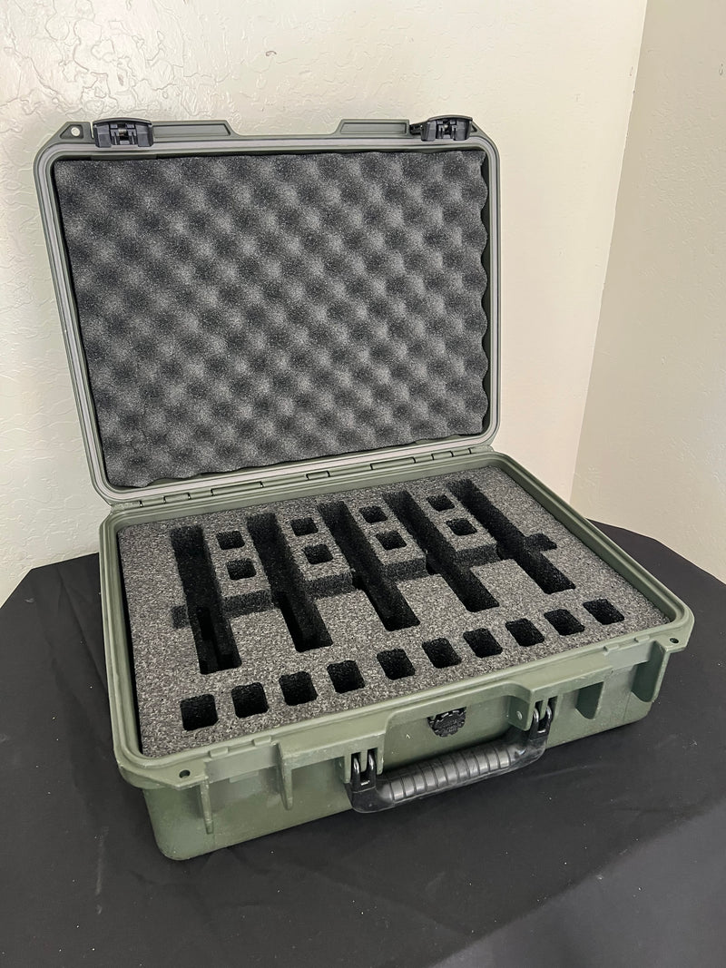 米軍放出品　HARDIGG STORM CASE IM2400 ODグリーン　① Pelican iM2400 Case (Green) with Pistol Foam Insert Includes